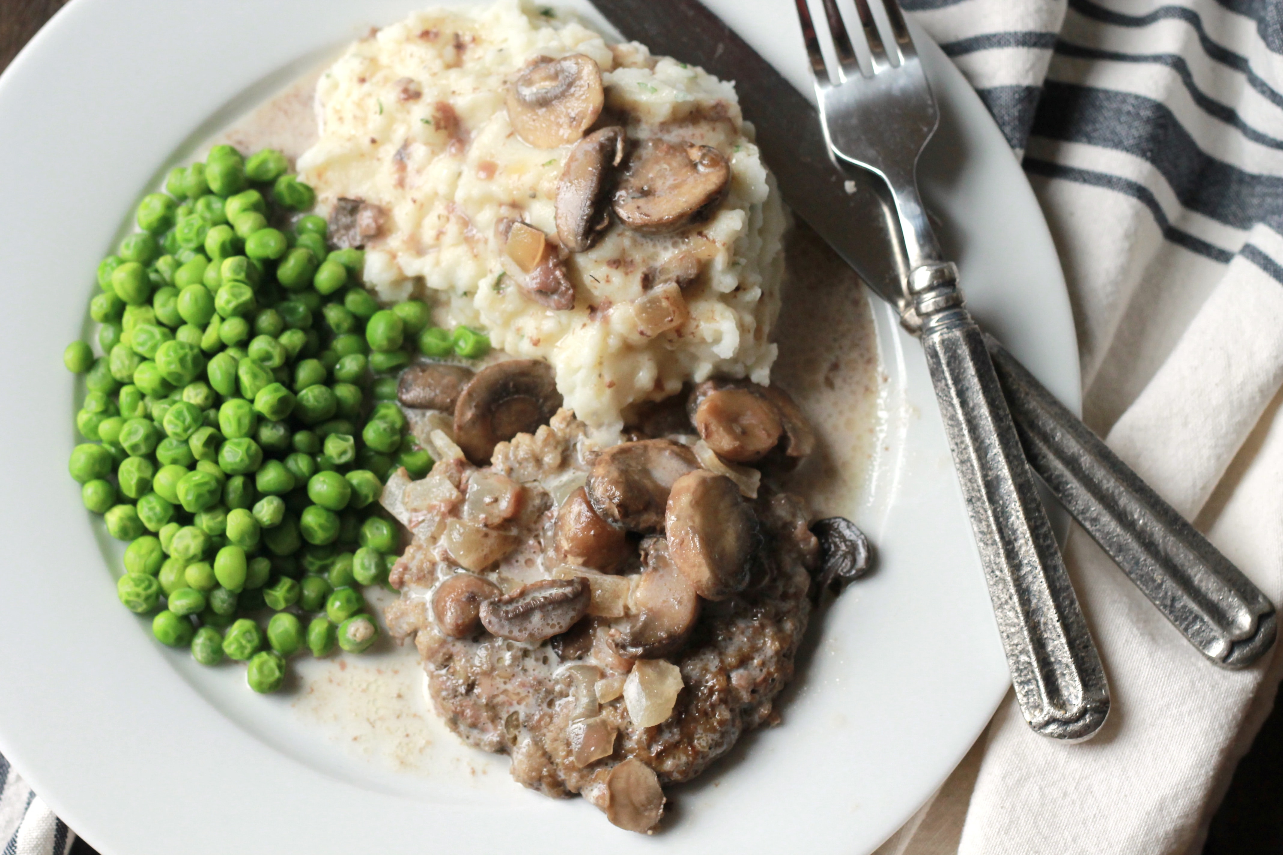 Slow Cooker Meals are my go-to when the cooler weather gets here!! #sa, Salisbury Steak