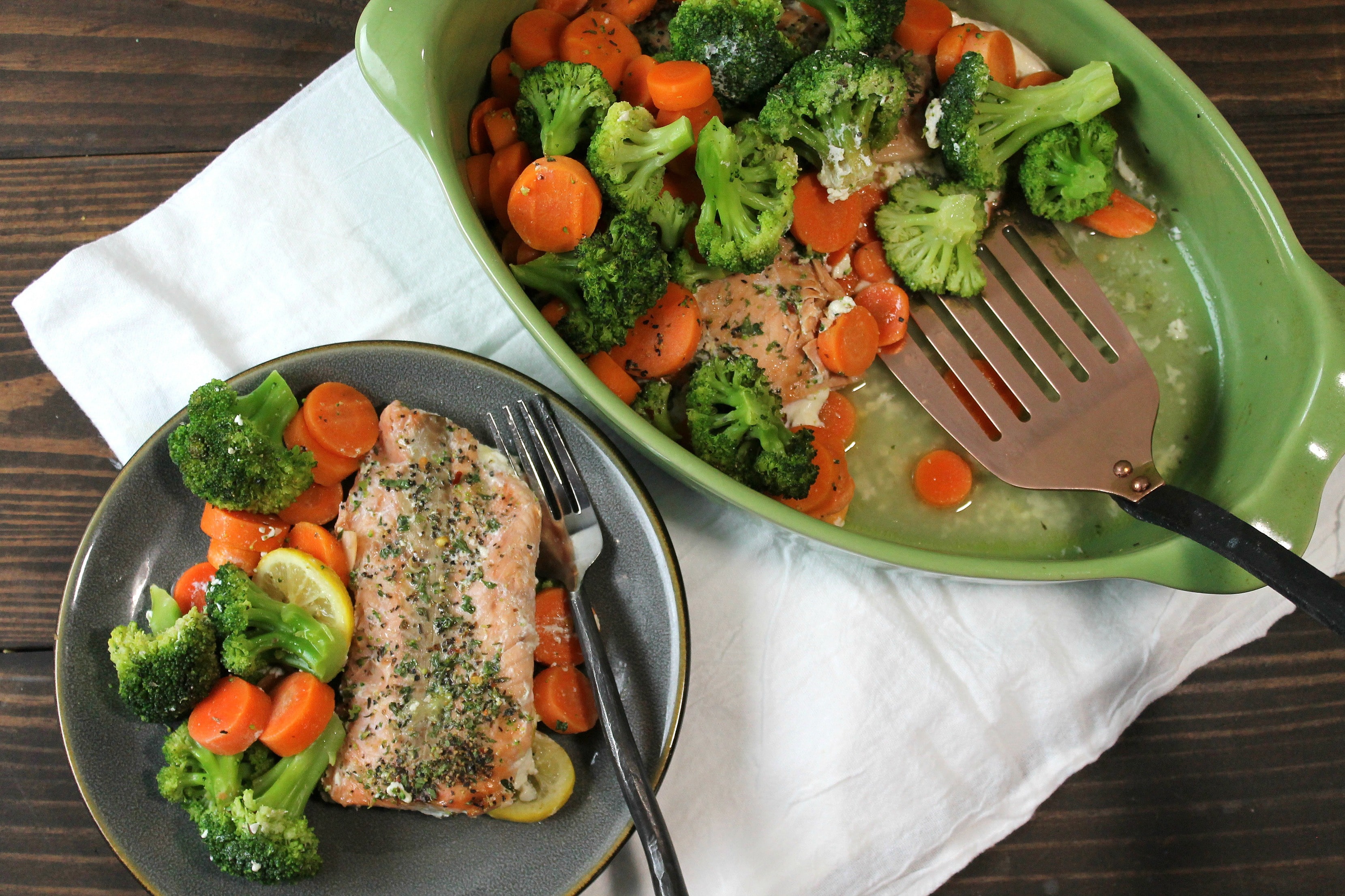 what is healthy to eat with salmon