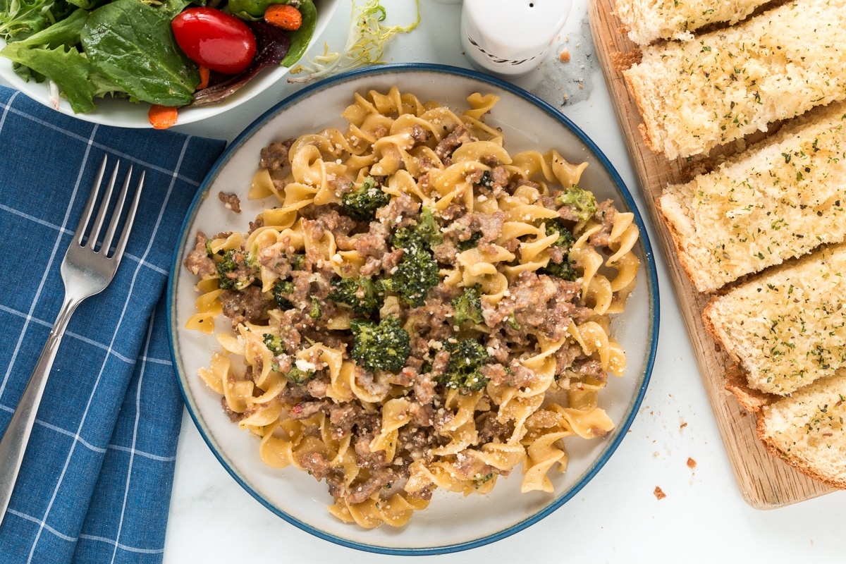 creamy sausage and broccoli pasta